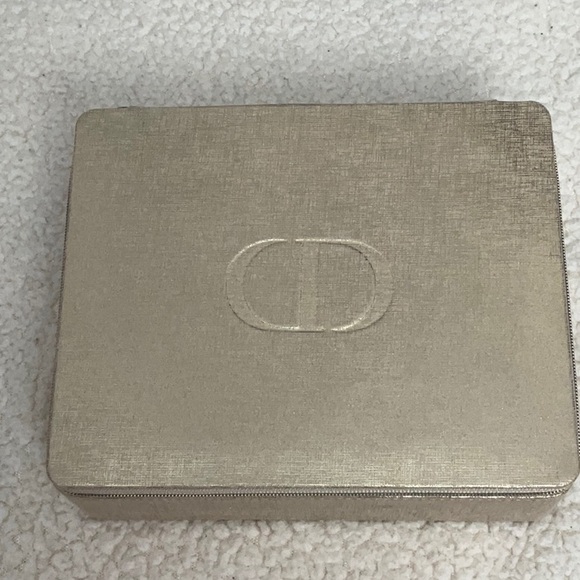 NIB Dior Prestige Limited Edition Set - Picture 2 of 16